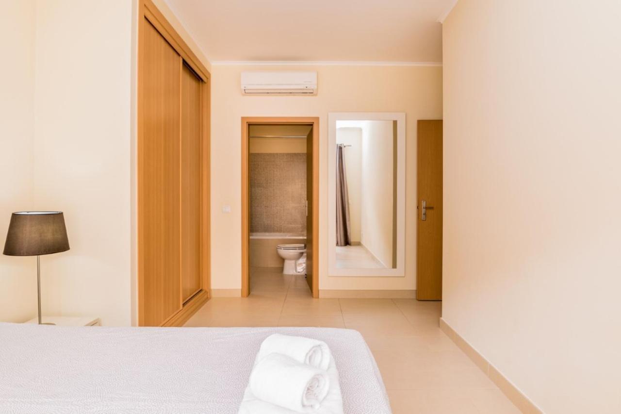 New !! One Bedroom - Banda Musical Blue
