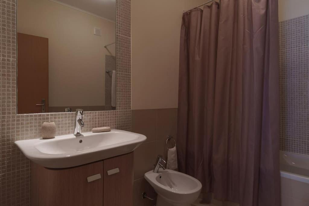 Apartment New !! One Bedroom - Banda Musical Blue *