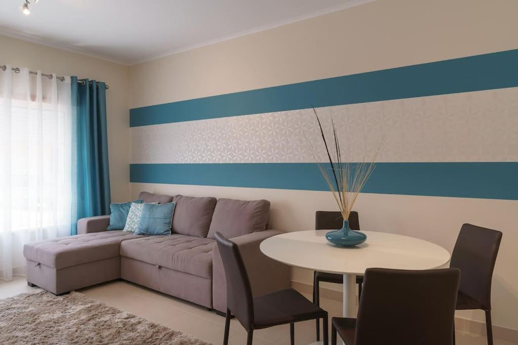 New !! One Bedroom - Banda Musical Blue Tavira
